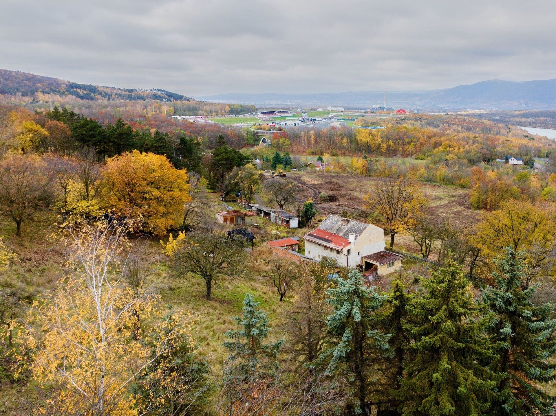 Prodej pozemek pro bydlení - Pod Širokým vrchem, Most, 7 704 m²