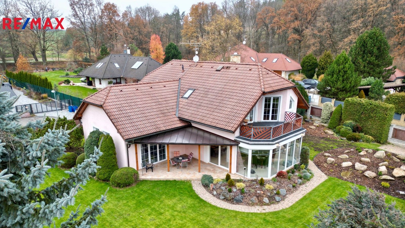 Rodinné domy, Pětihosty, 350 m²