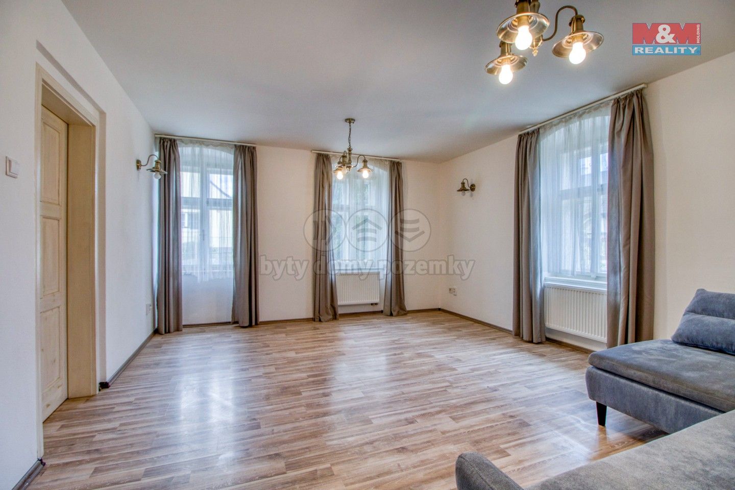 Prodej rodinný dům - Litohlavy, 191 m²