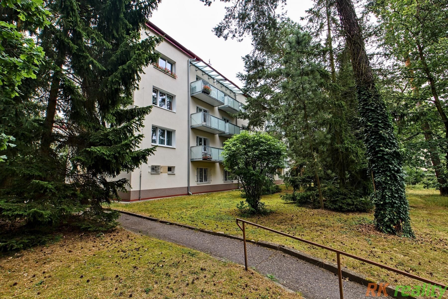 Prodej byt 3+1 - Medinská, Praha, 72 m²