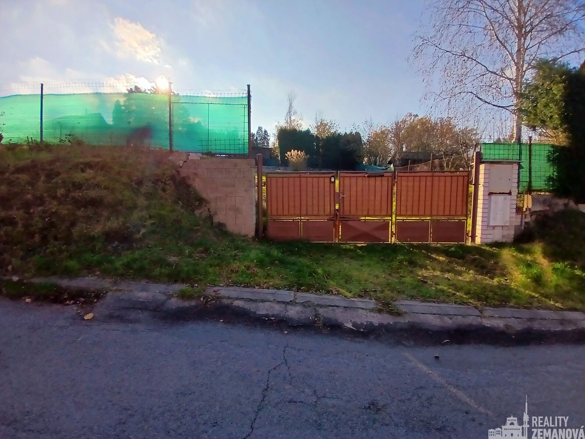 Prodej pozemek pro bydlení - Podělusy, Týnec nad Sázavou, 787 m²