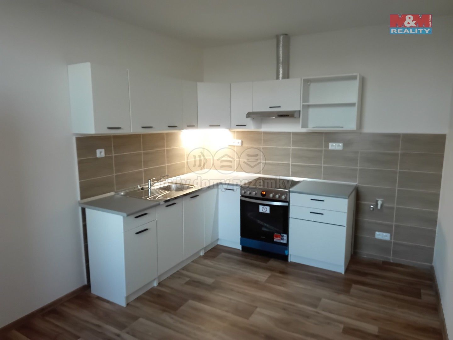 2+kk, Komerční, Ostrava, 61 m²