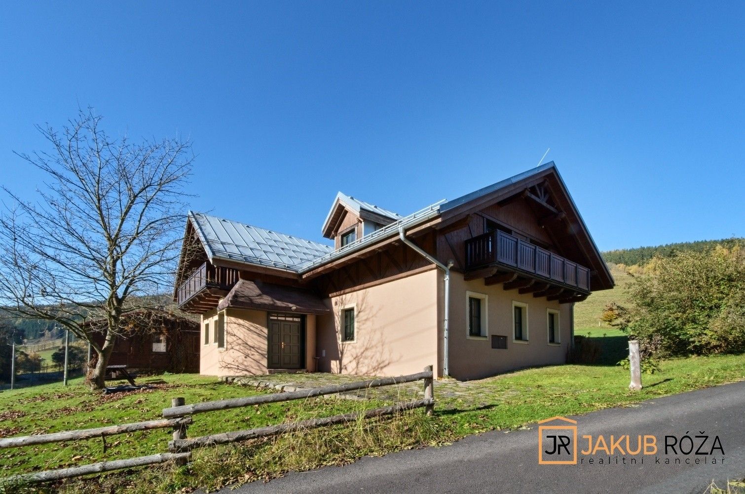 Rodinné domy, Dolní Lysečiny, Horní Maršov, 483 m²