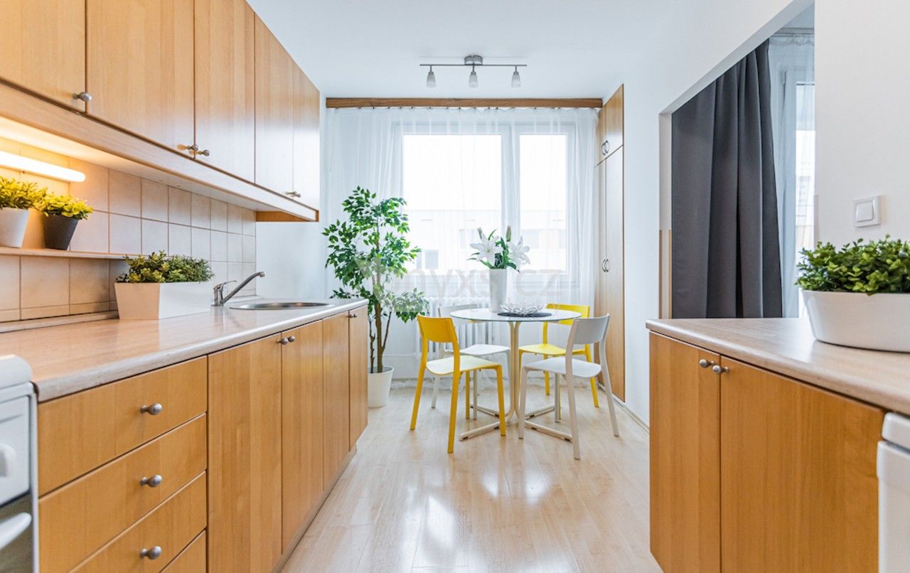 Pronájem byt 2+kk - Lipnická, Praha, 52 m²