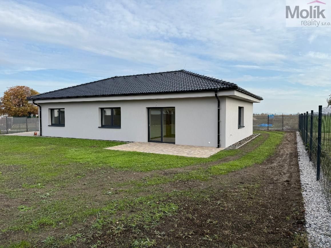 Rodinné domy, Pesvice, 107 m²