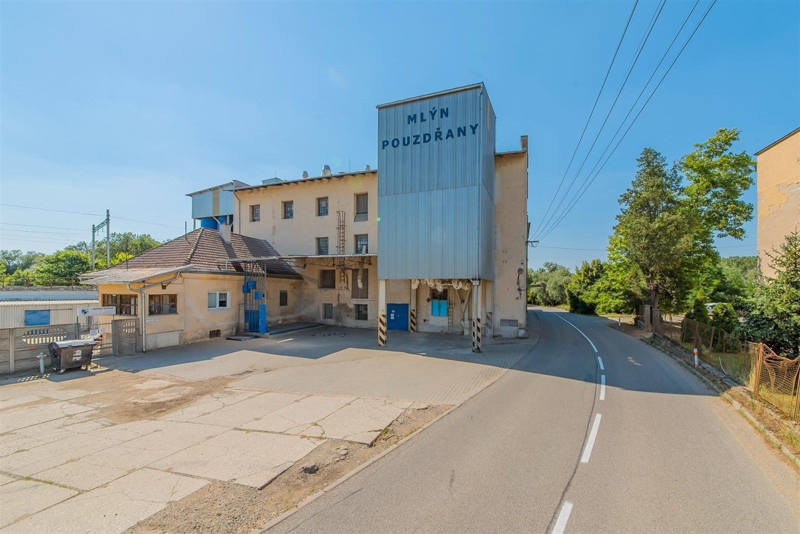 Výrobní prostory, U Mlýna, Pouzdřany, 6 000 m²