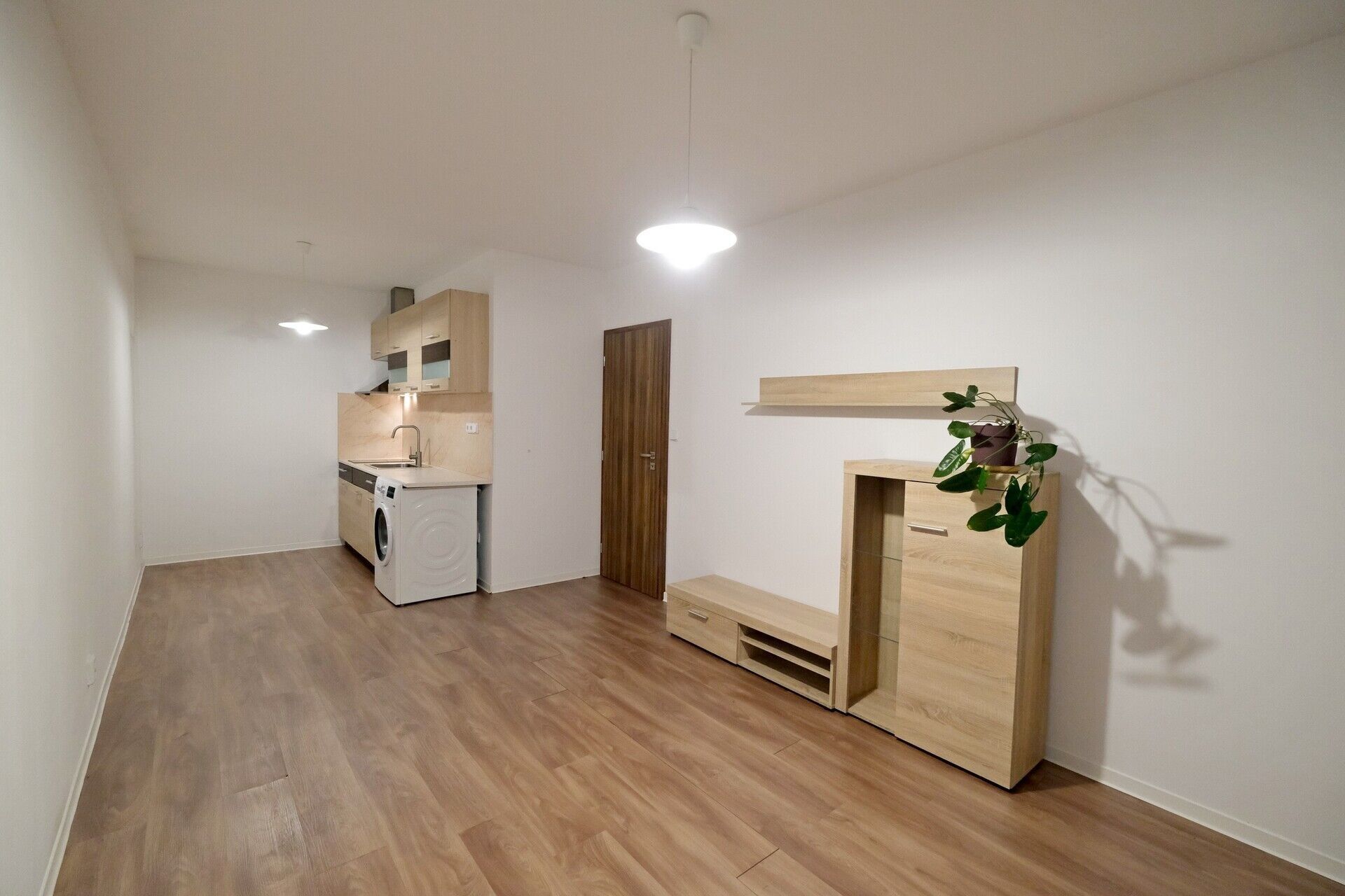 Pronájem byt 2+kk - Přímětická, Praha, 41 m²