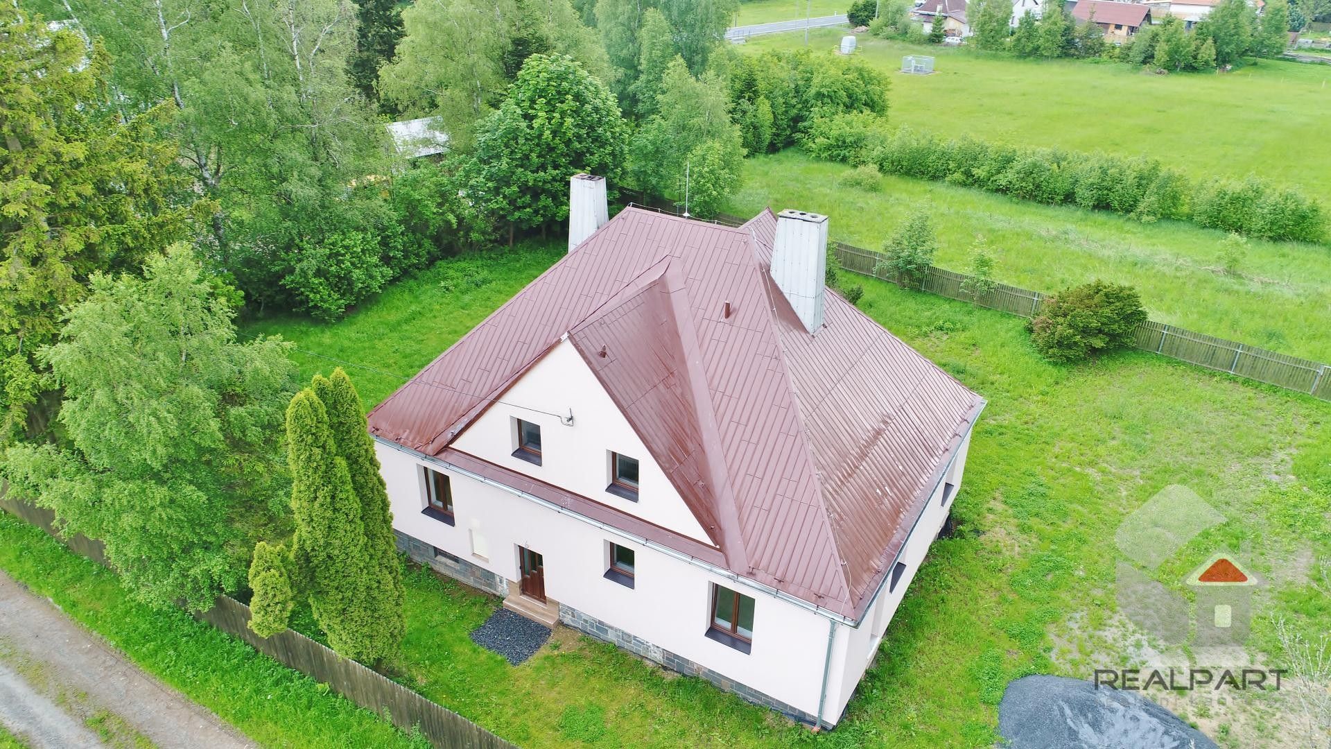 Prodej dům - Horní Loděnice, 248 m²