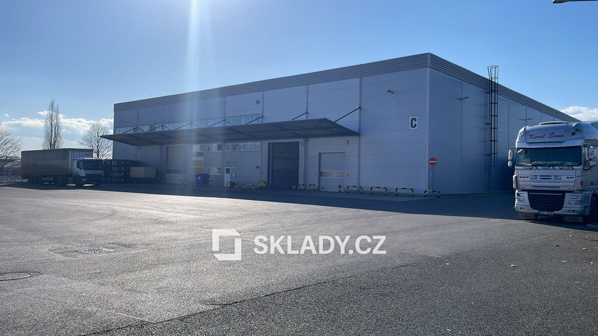 Sklady, Zákupy, 4 000 m²