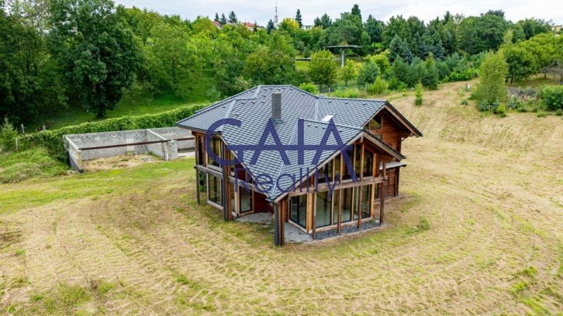 Rodinné domy, Strážovice, 250 m²