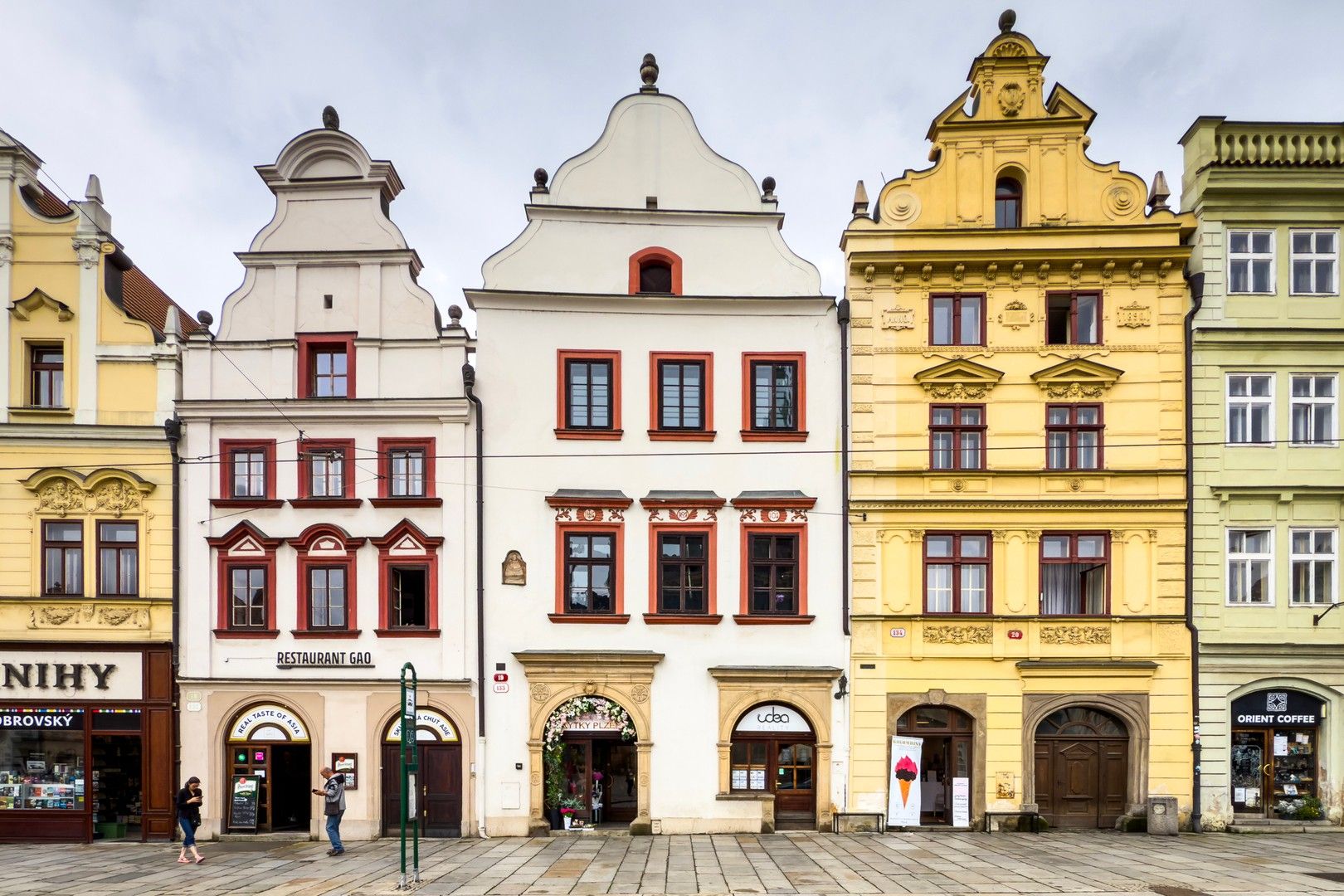 Činžovní domy, náměstí Republiky, Plzeň, 606 m²