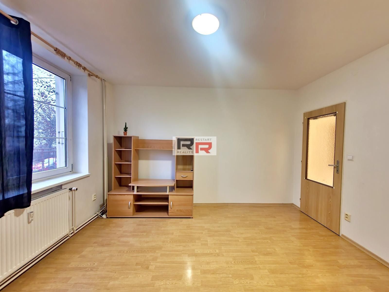 Pronájem byt 1+1 - Slavonínská, Olomouc, 45 m²