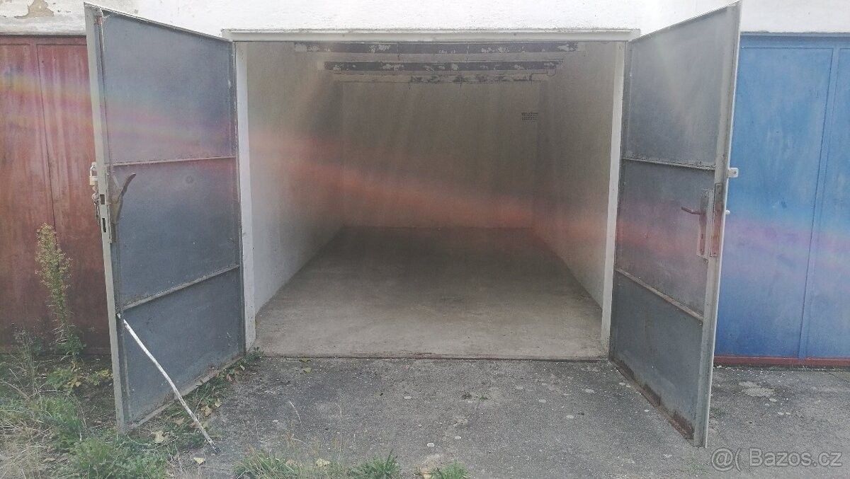 Garáže, České Budějovice, 370 01