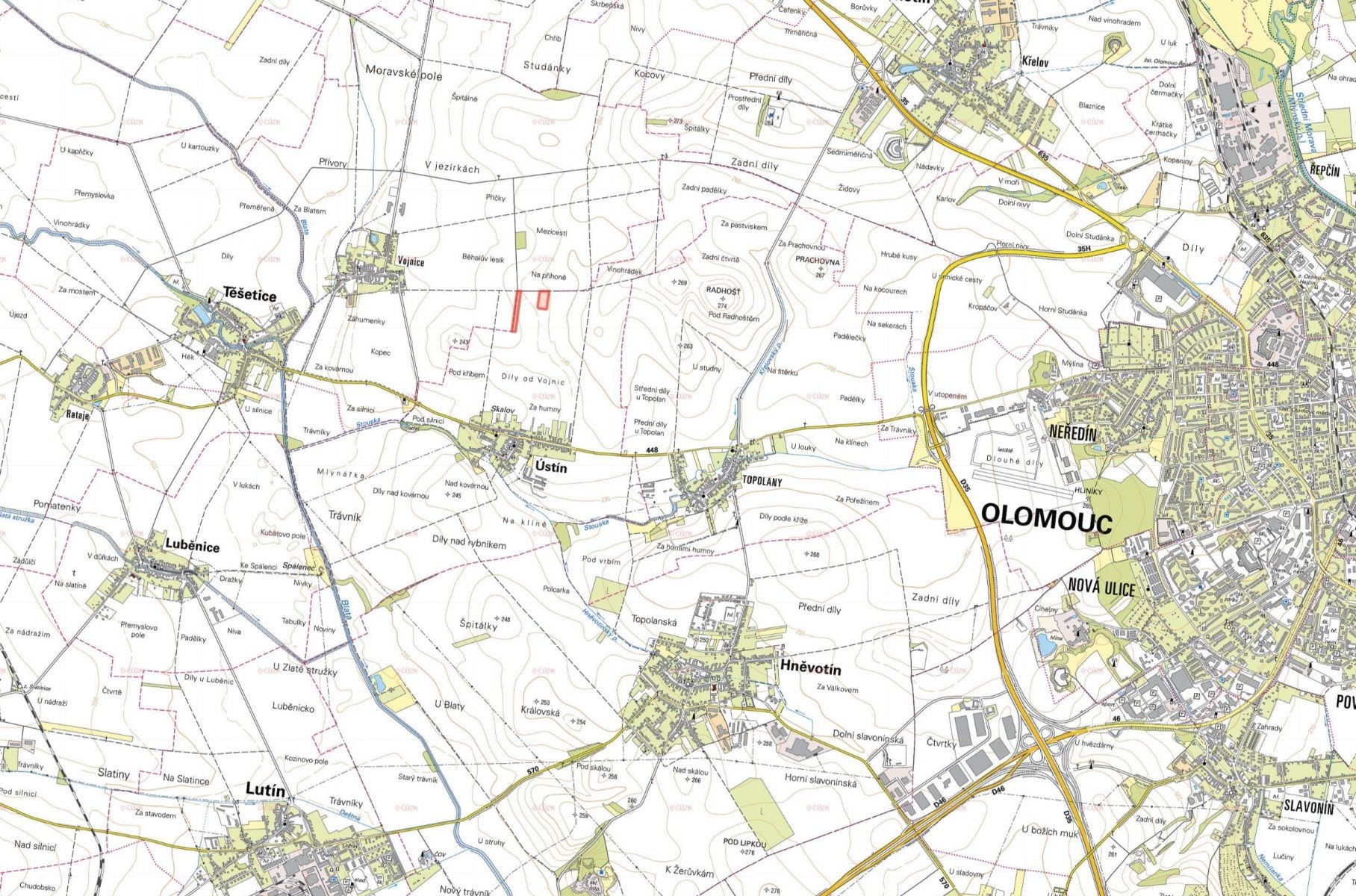 Zemědělské pozemky, Ústín