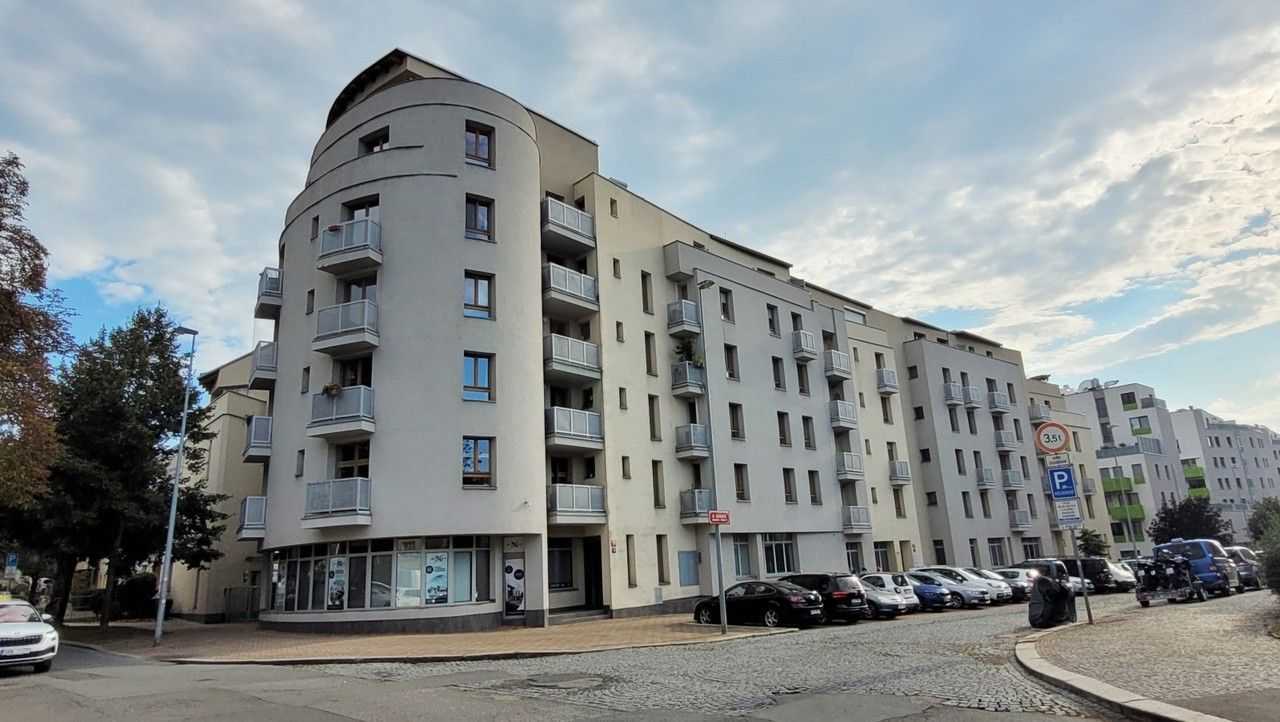 4+kk, U hranic, Praha, 110 m²