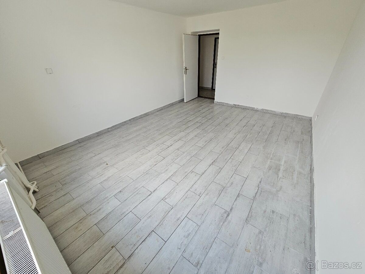 Pronájem byt 2+1 - Dolní Bousov, 294 04, 60 m²