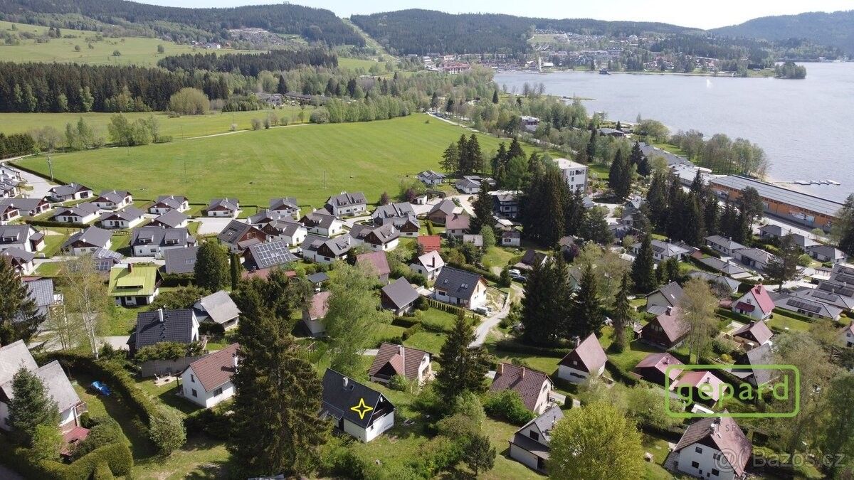 Chaty, Lipno nad Vltavou, 382 78, 671 m²