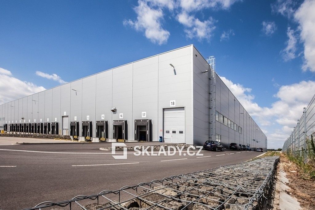 Sklady, Bezděčín, Mladá Boleslav, 7 600 m²