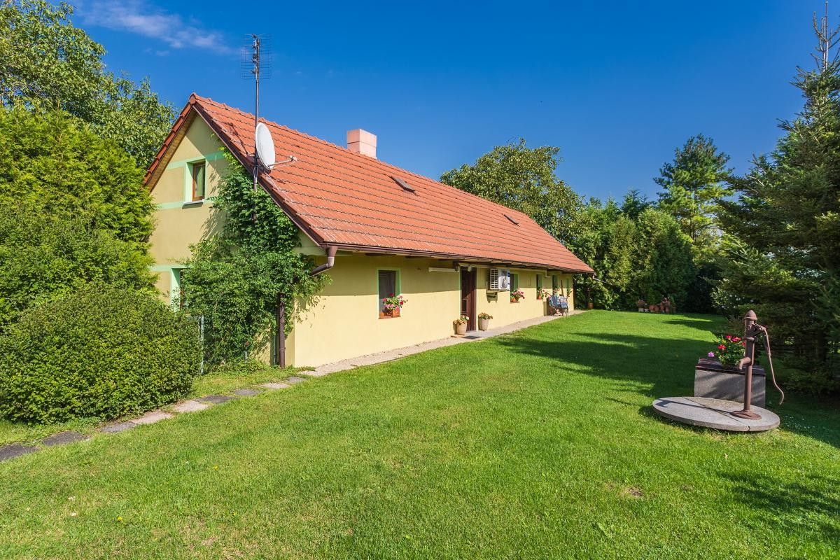 Prodej dům - Vestecká, 120 m²