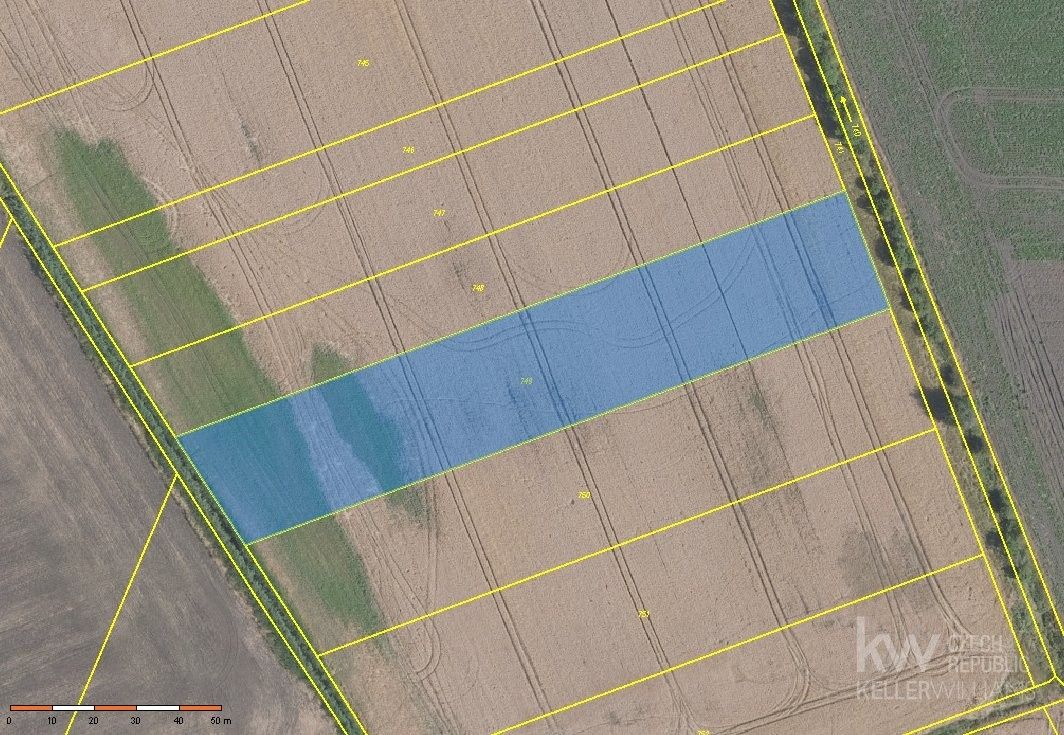 Zemědělské pozemky, Charvatce