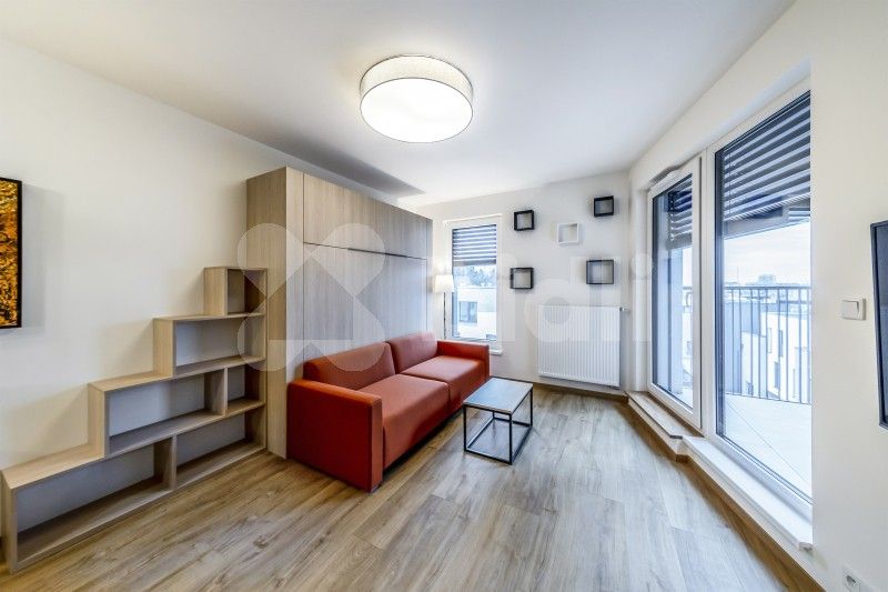 Pronájem byt 1+kk - Dagmar Burešové, Praha, 40 m²