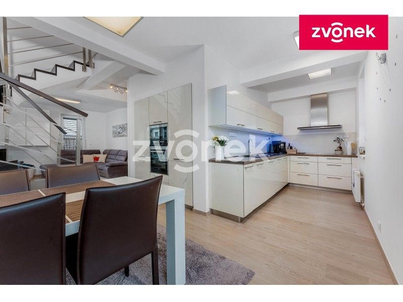 3+kk, Mařatice, Uherské Hradiště, 100 m²