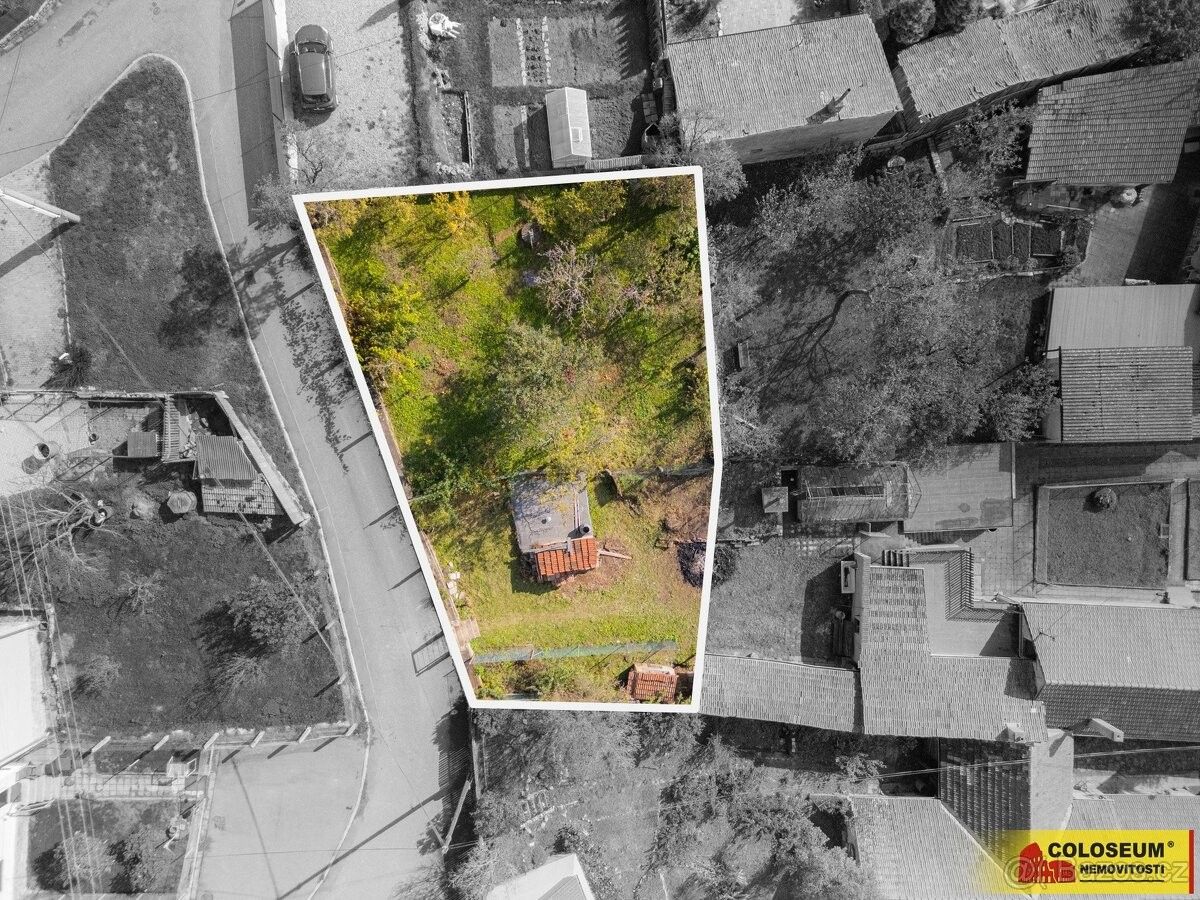 Prodej pozemek pro bydlení - Adamov, 679 04