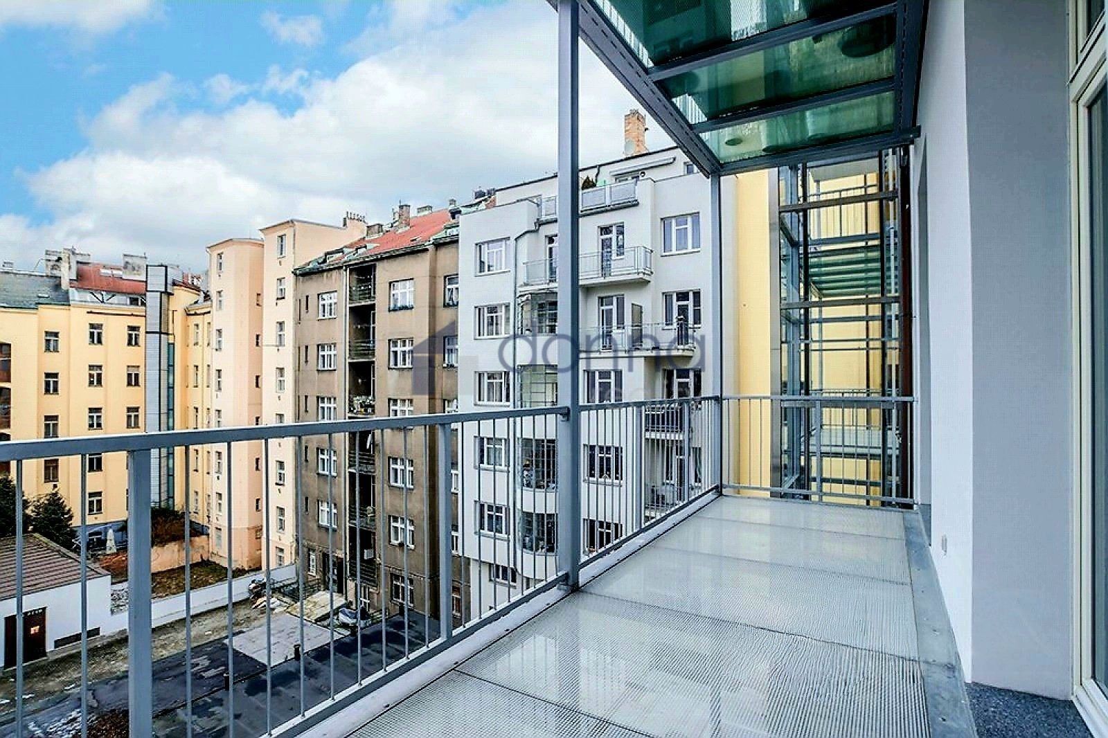 2+kk, Laubova, Praha, 89 m²