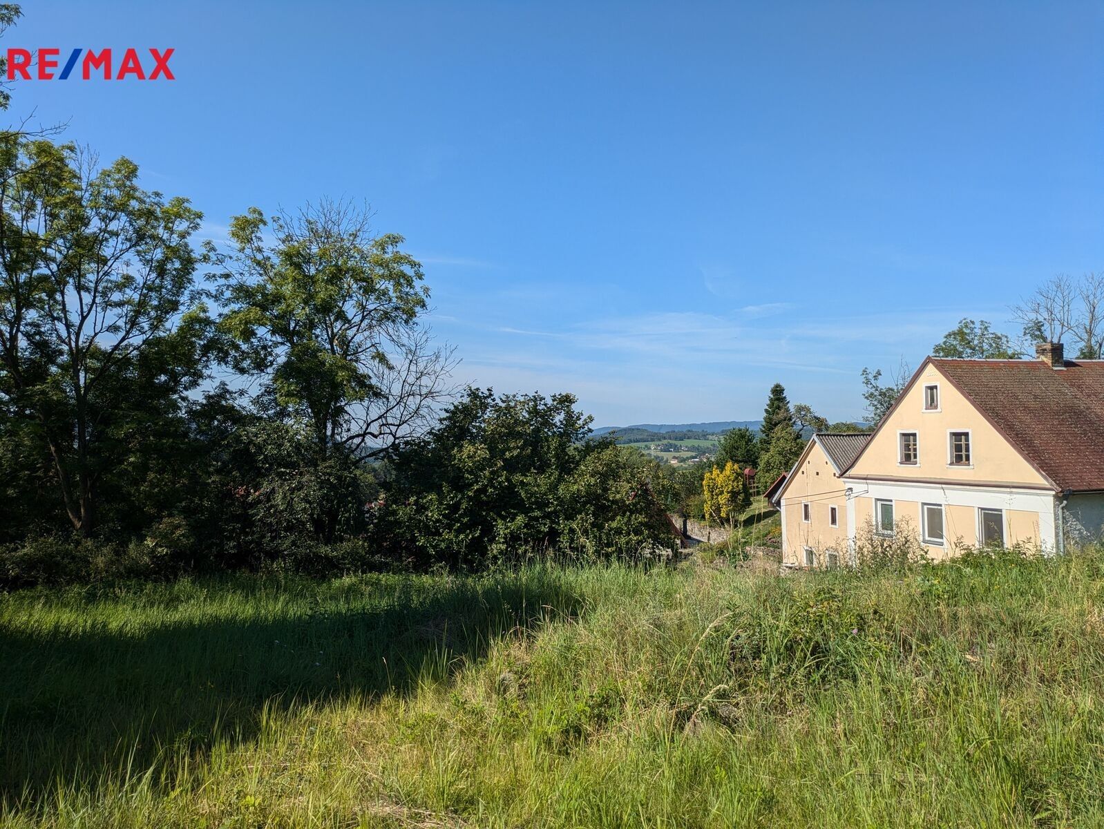 Prodej pozemek pro bydlení - Lovečkovice, 823 m²