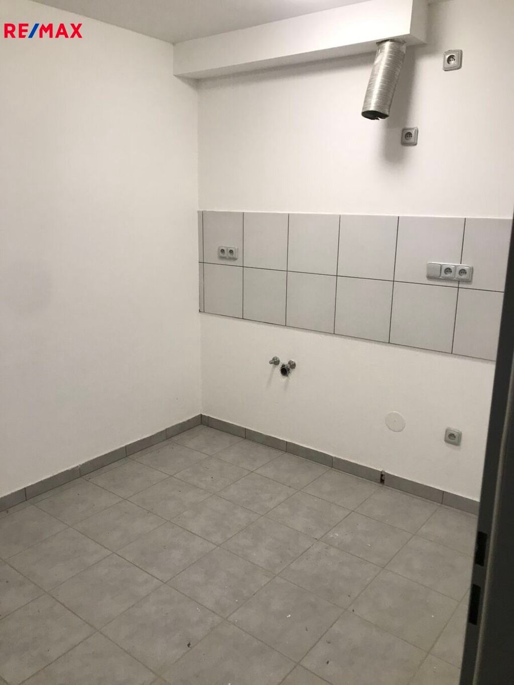 Obchodní prostory, Pražská, Pelhřimov, 57 m²