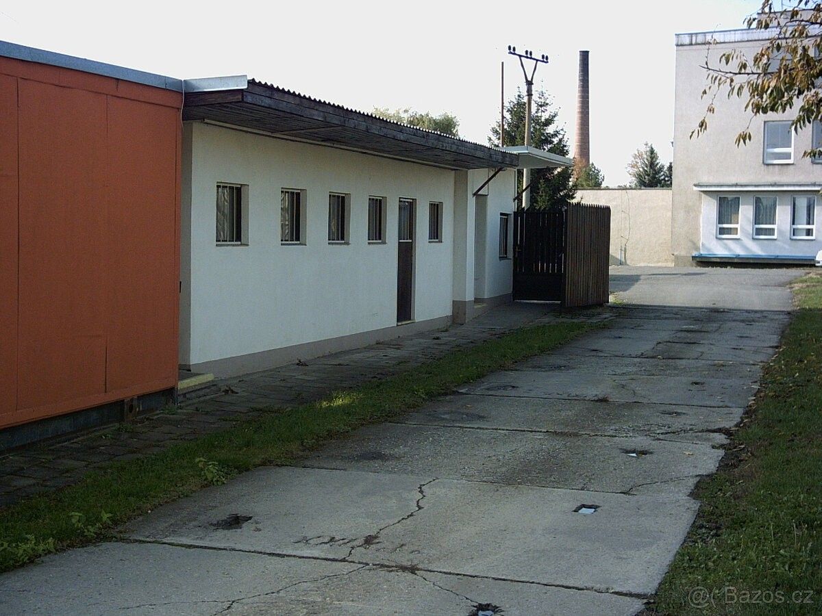 Sklady, Uherský Brod, 688 01