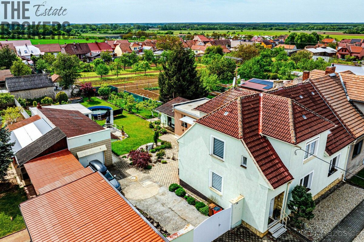 Prodej dům - Vnorovy, 696 61, 209 m²