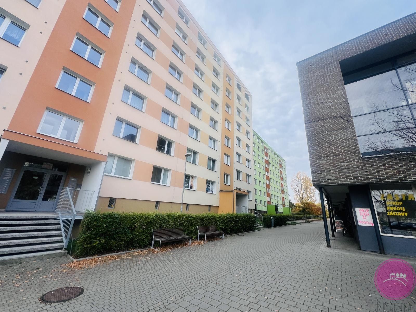 Pronájem byt 1+1 - Nedvědova, Olomouc, 30 m²