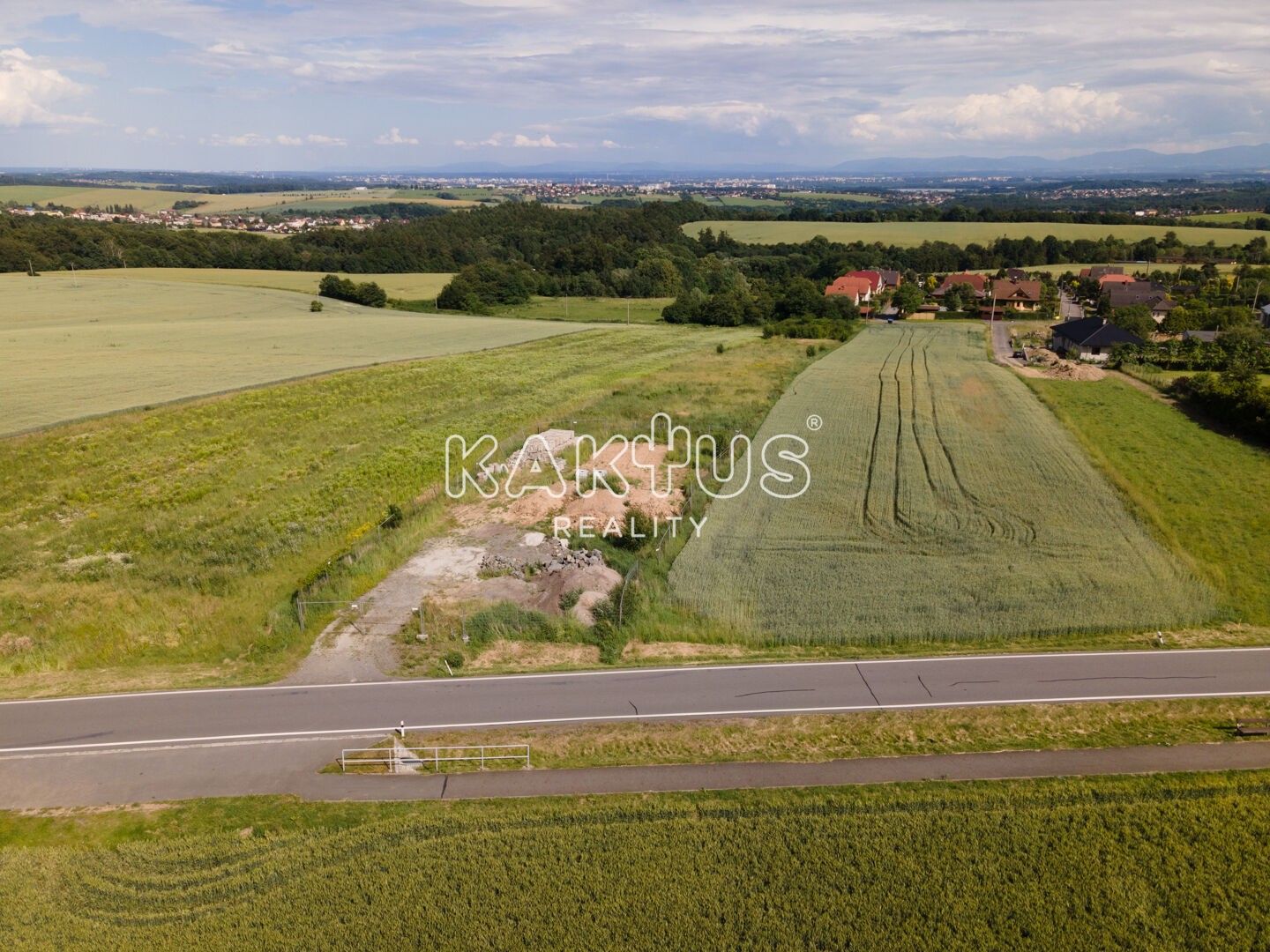 Prodej pozemek pro bydlení - Horní Lhota, 3 828 m²