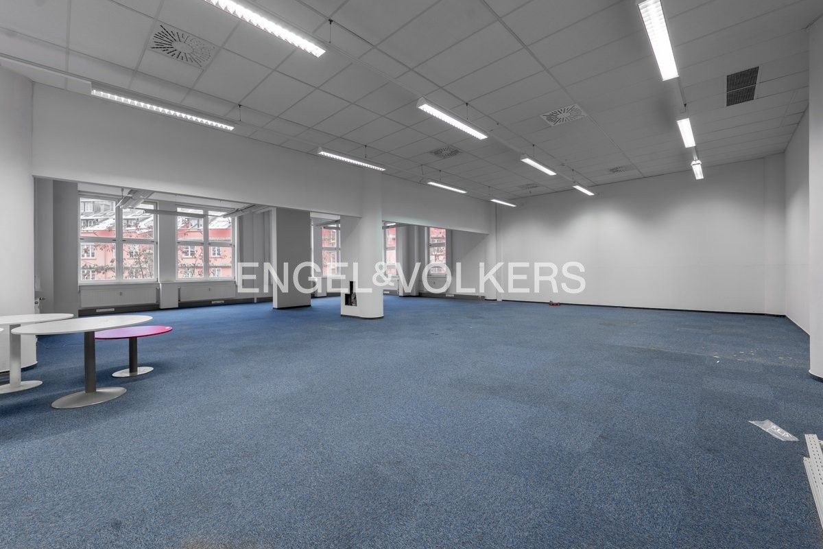 Kanceláře, Na okraji, Praha, 985 m²