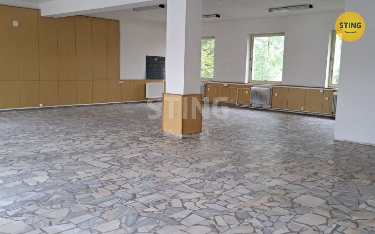 Kanceláře, U Nádraží, Jindřichův Hradec, 138 m²