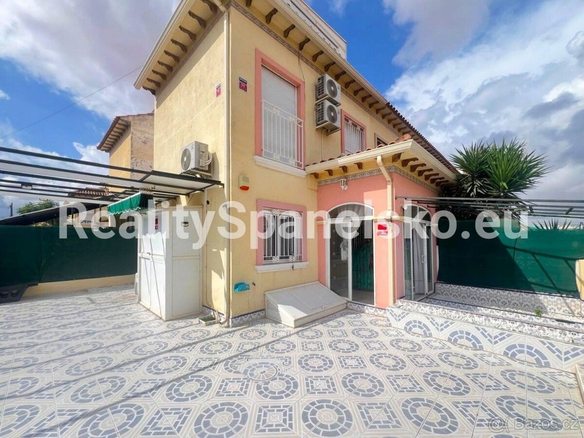 Byty, 987 66, Zahraničí