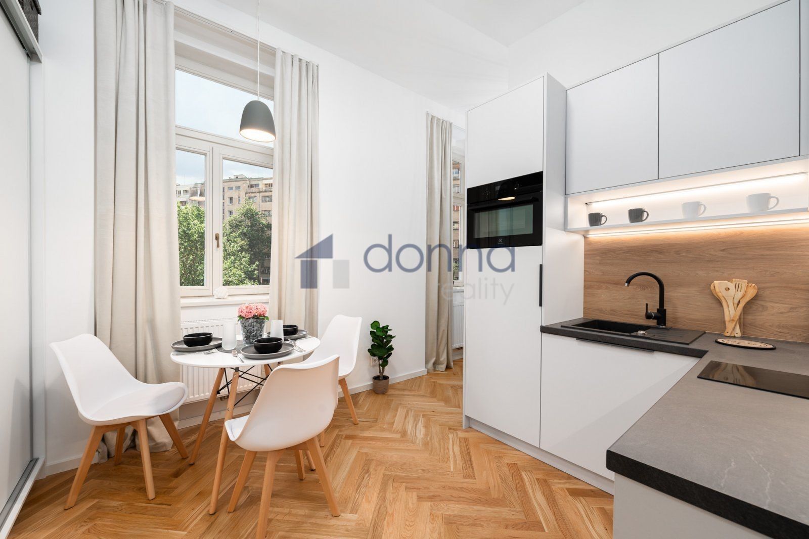 1+kk, Na výšinách, Praha, 29 m²