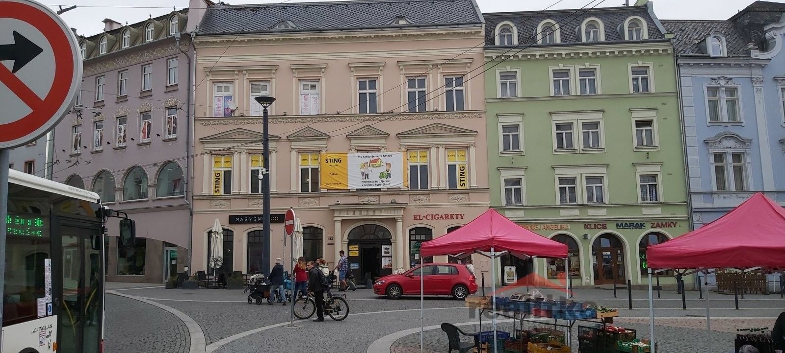 Pronájem kancelář - Dolní náměstí, Opava, 30 m²