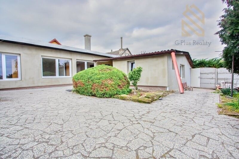 Rodinné domy, Kostelec nad Labem, 277 13