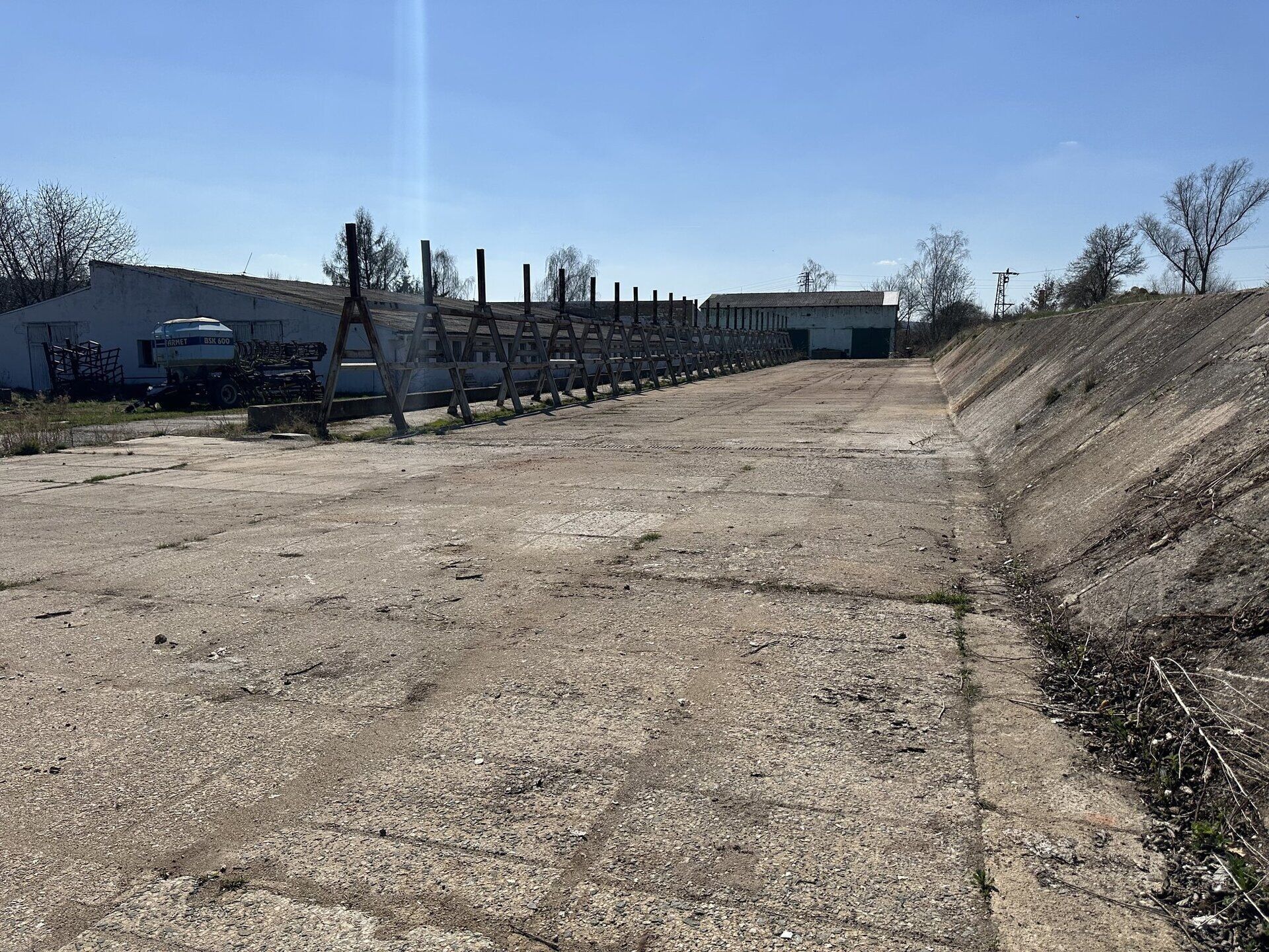 Prodej komerční pozemek - Neprobylice, 8 m²