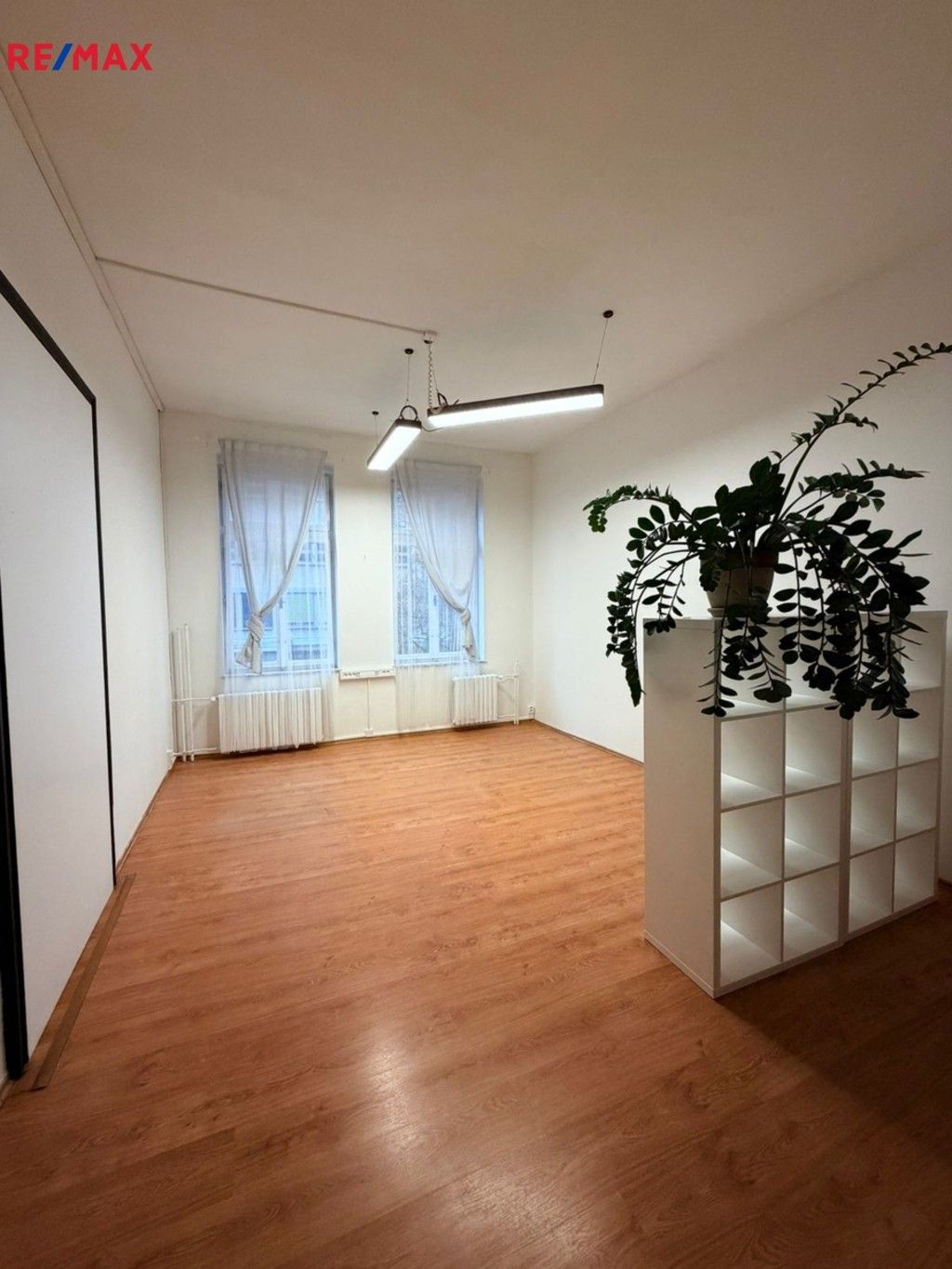 Kanceláře, Krymská, Karlovy Vary, 24 m²