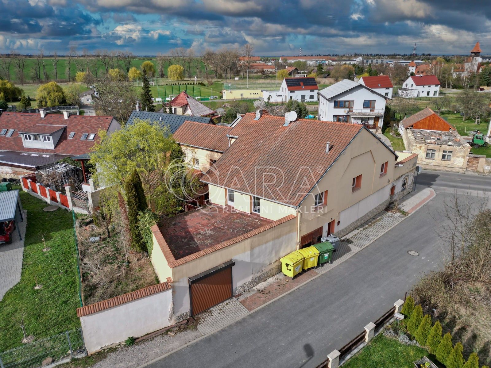 Ubytovací zařízení, Na Drahách, Červený Újezd, 500 m²