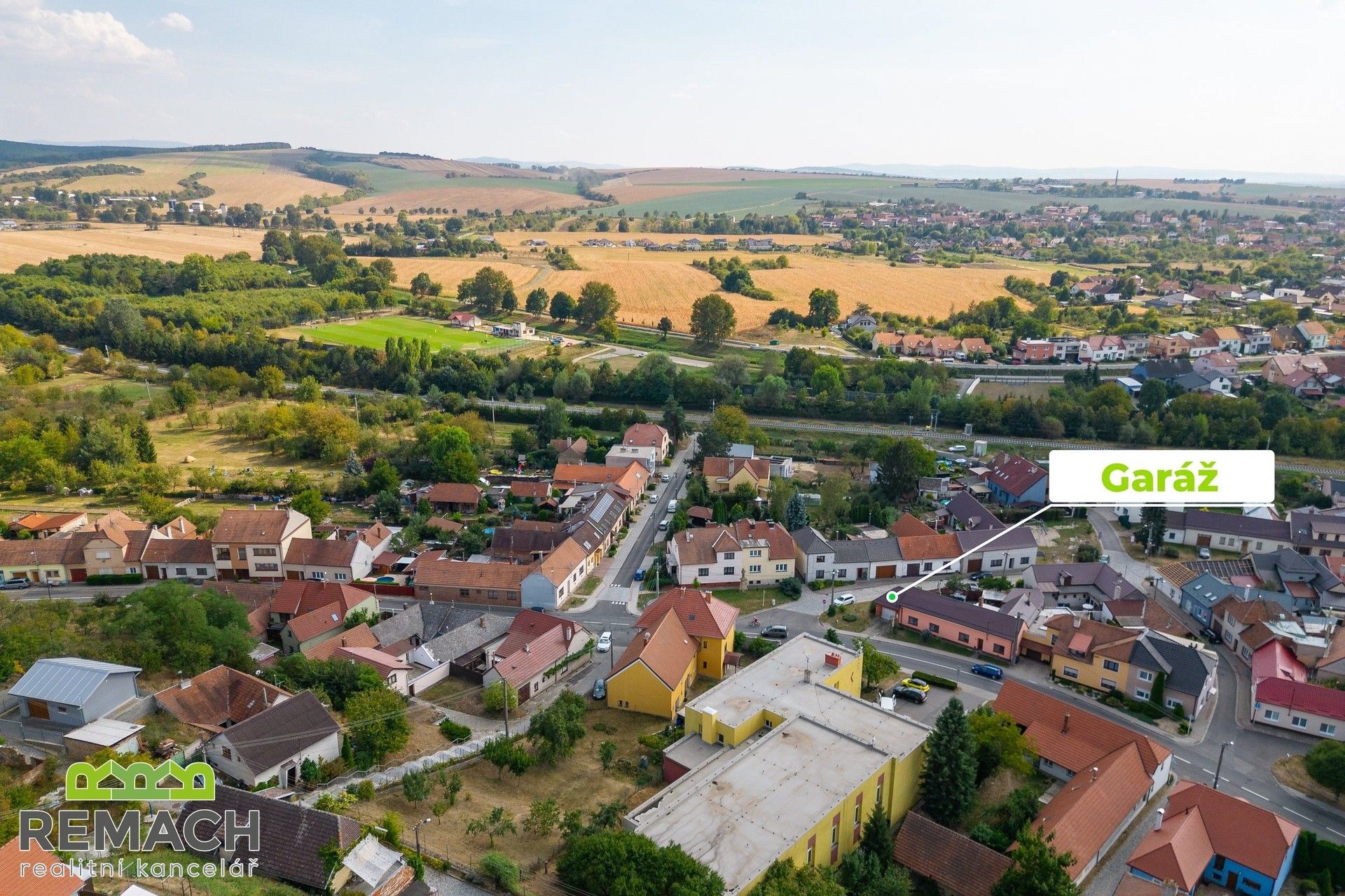 Prodej garáž - Sady, Uherské Hradiště, 24 m²