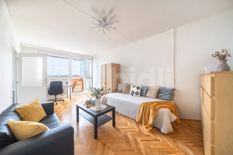 3+1, Gutova, Praha, 77 m²