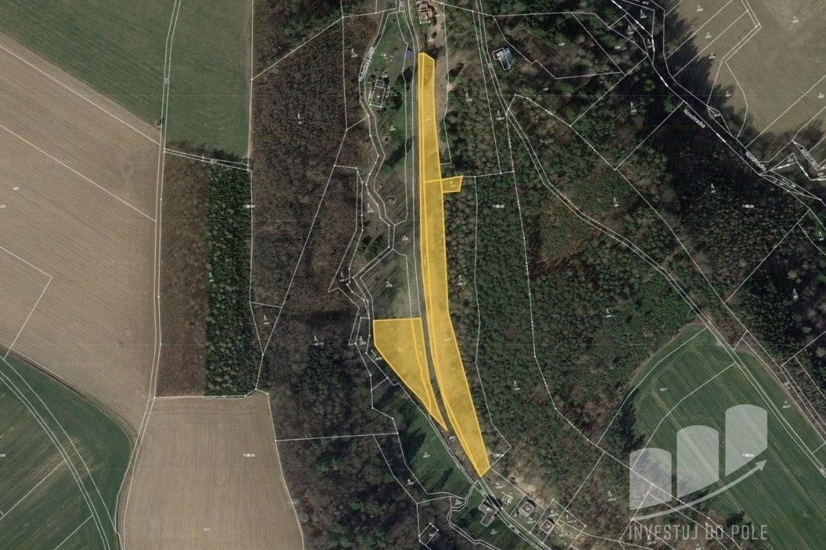 Louky, Rabouň, Luže, 1 928 m²