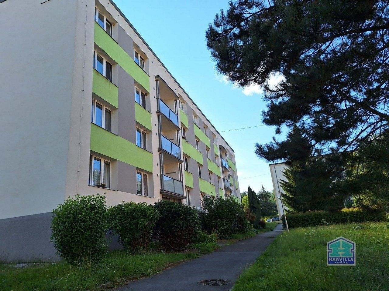 Prodej byt 2+1 - Holoubkov, 65 m²