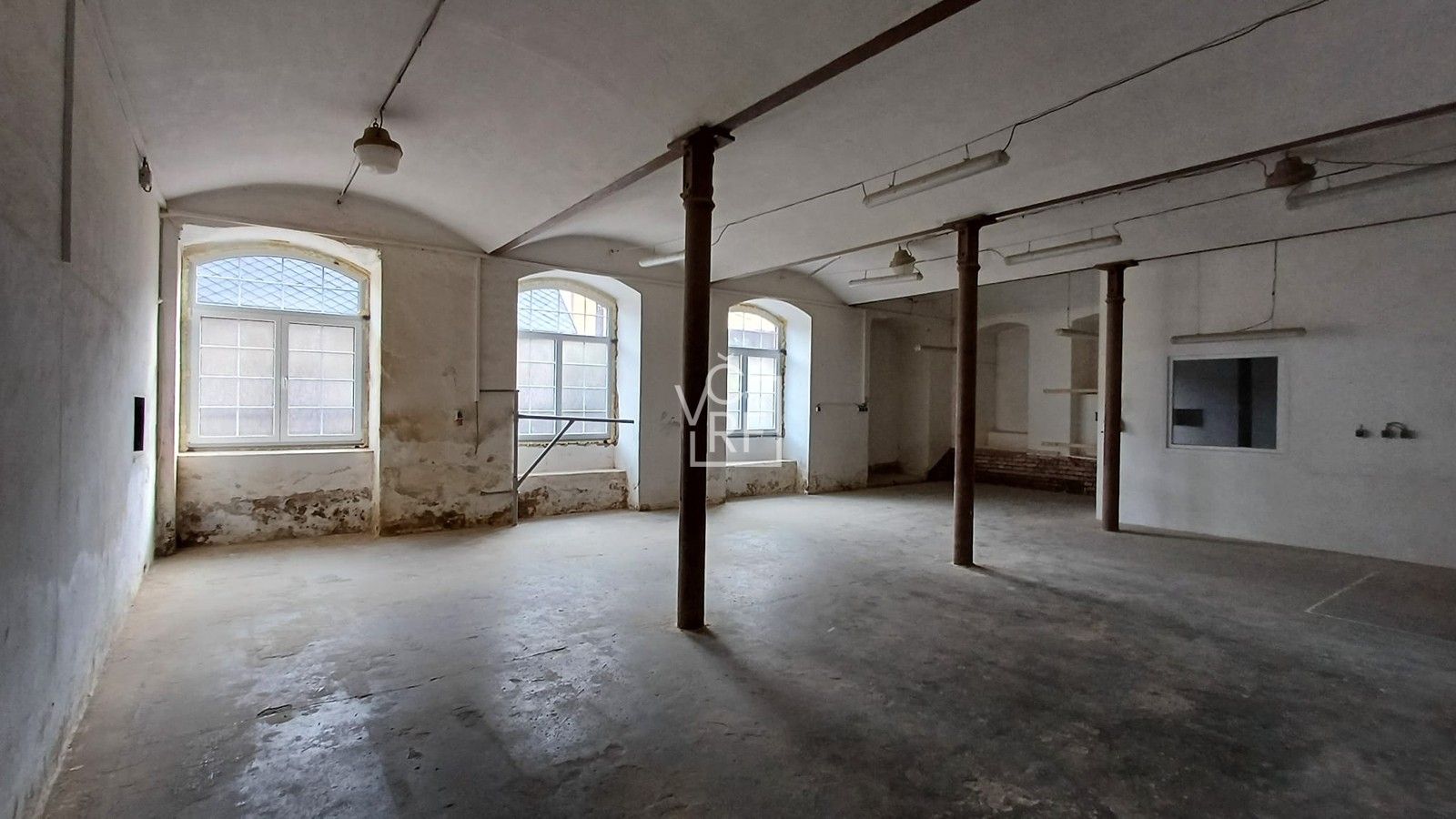 Sklady, Heřmanice, 125 m²