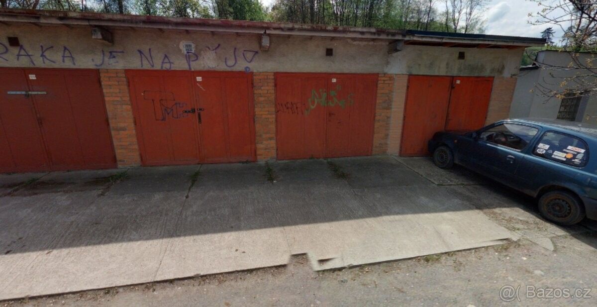 Garáže, Zlín, 760 01