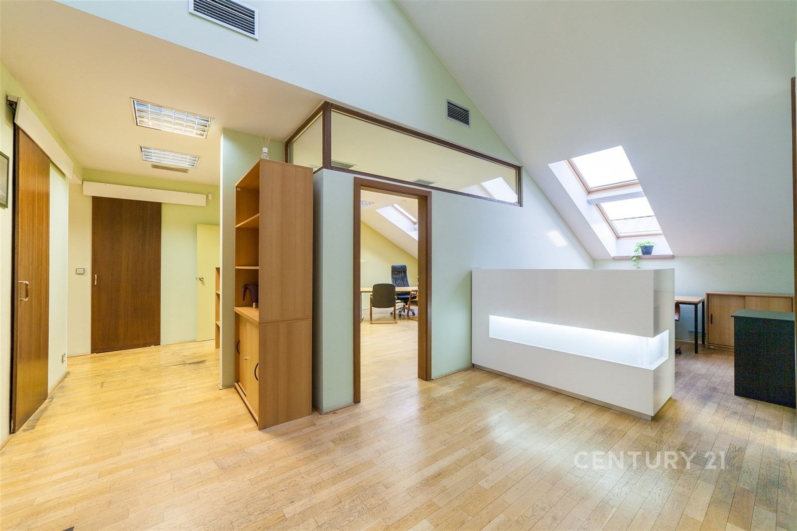 Kanceláře, Wenzigova, Praha, 124 m²